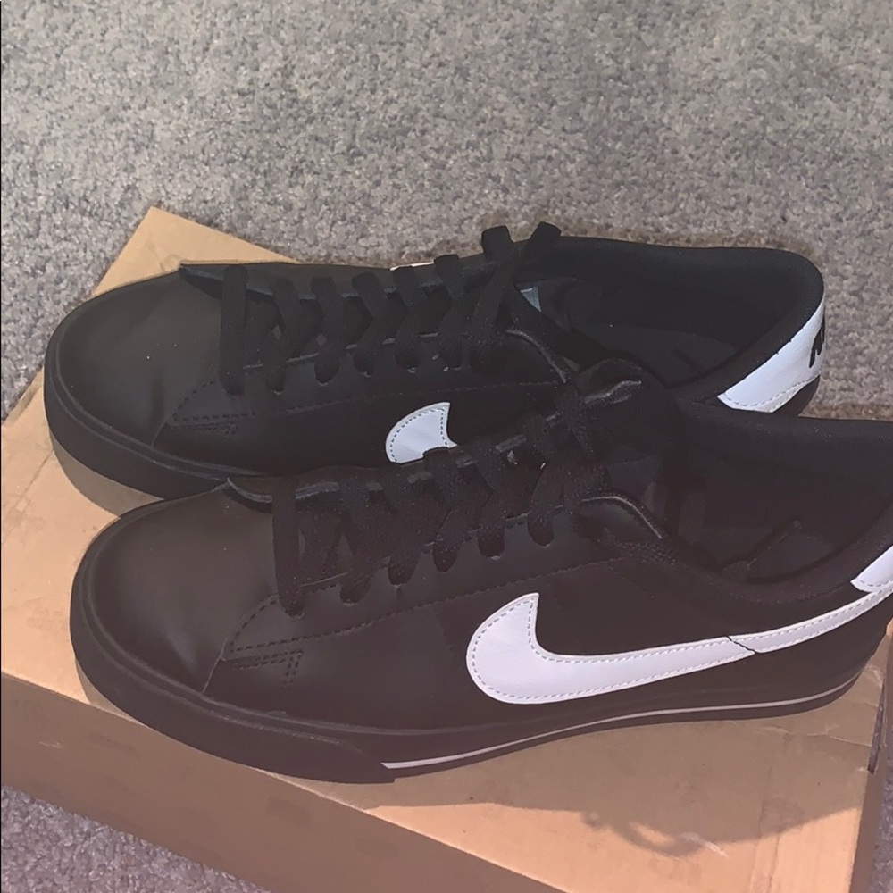 nike sweet classic leather black